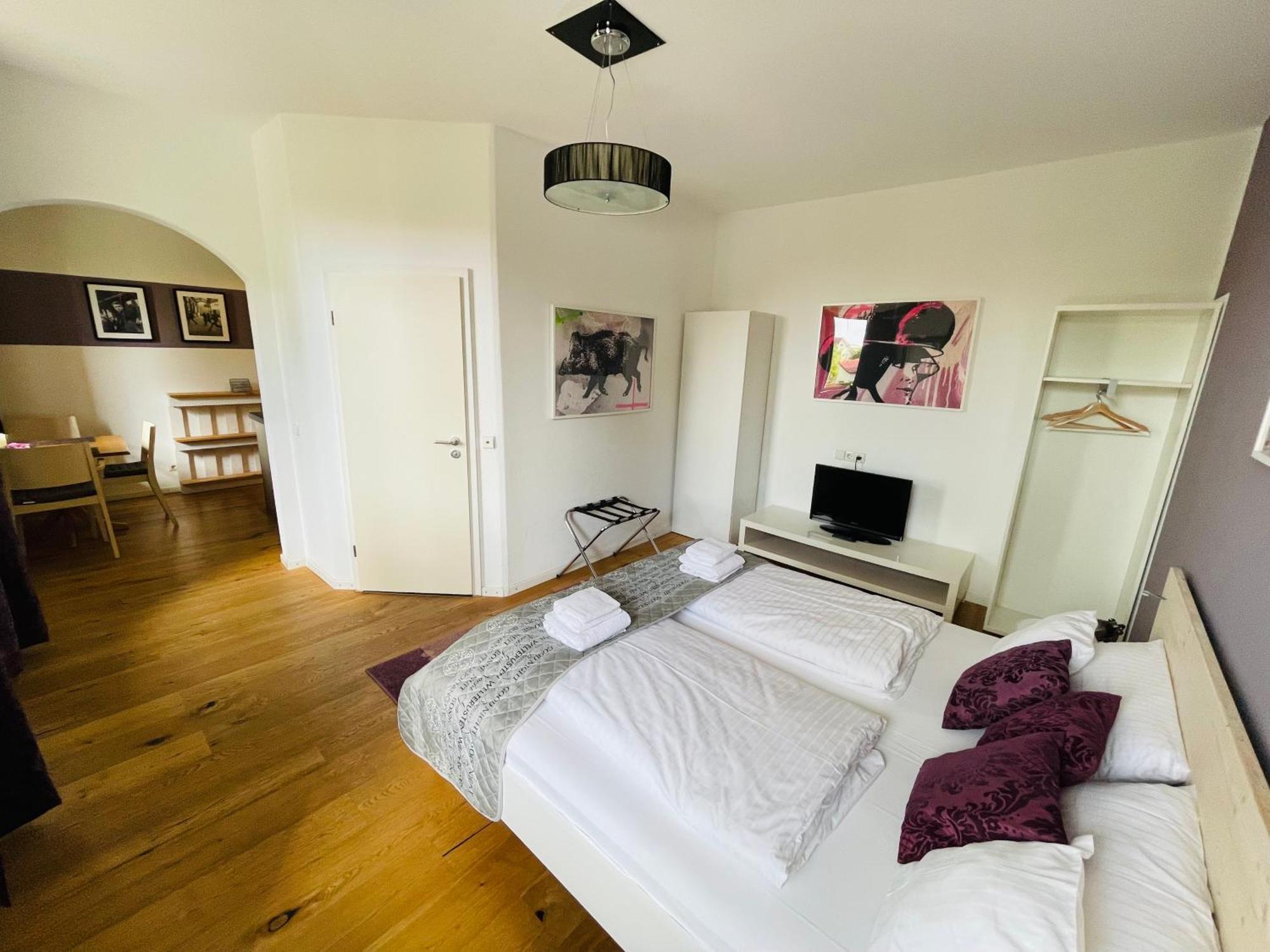 Zum Rayers Cafe-Restaurant & Boutique-Hotel Niederrotweil Zimmer foto