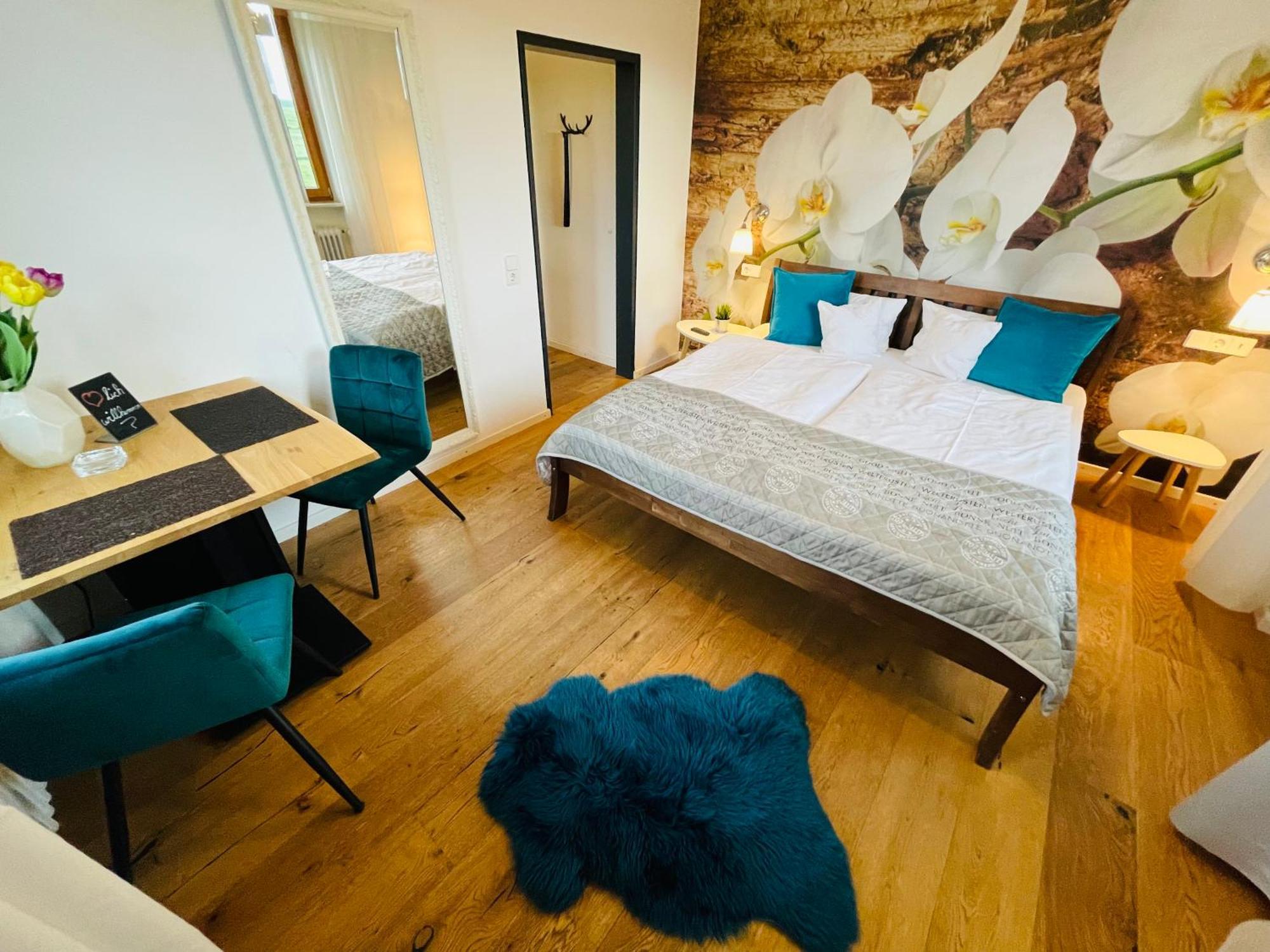 Zum Rayers Cafe-Restaurant & Boutique-Hotel Niederrotweil Zimmer foto