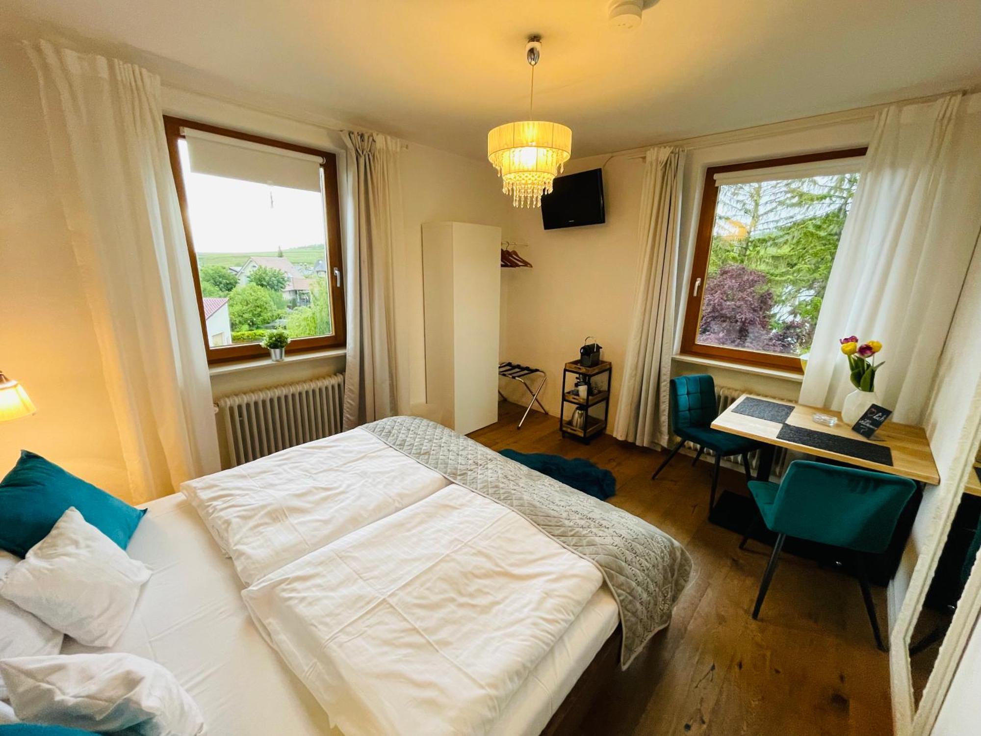 Zum Rayers Cafe-Restaurant & Boutique-Hotel Niederrotweil Zimmer foto