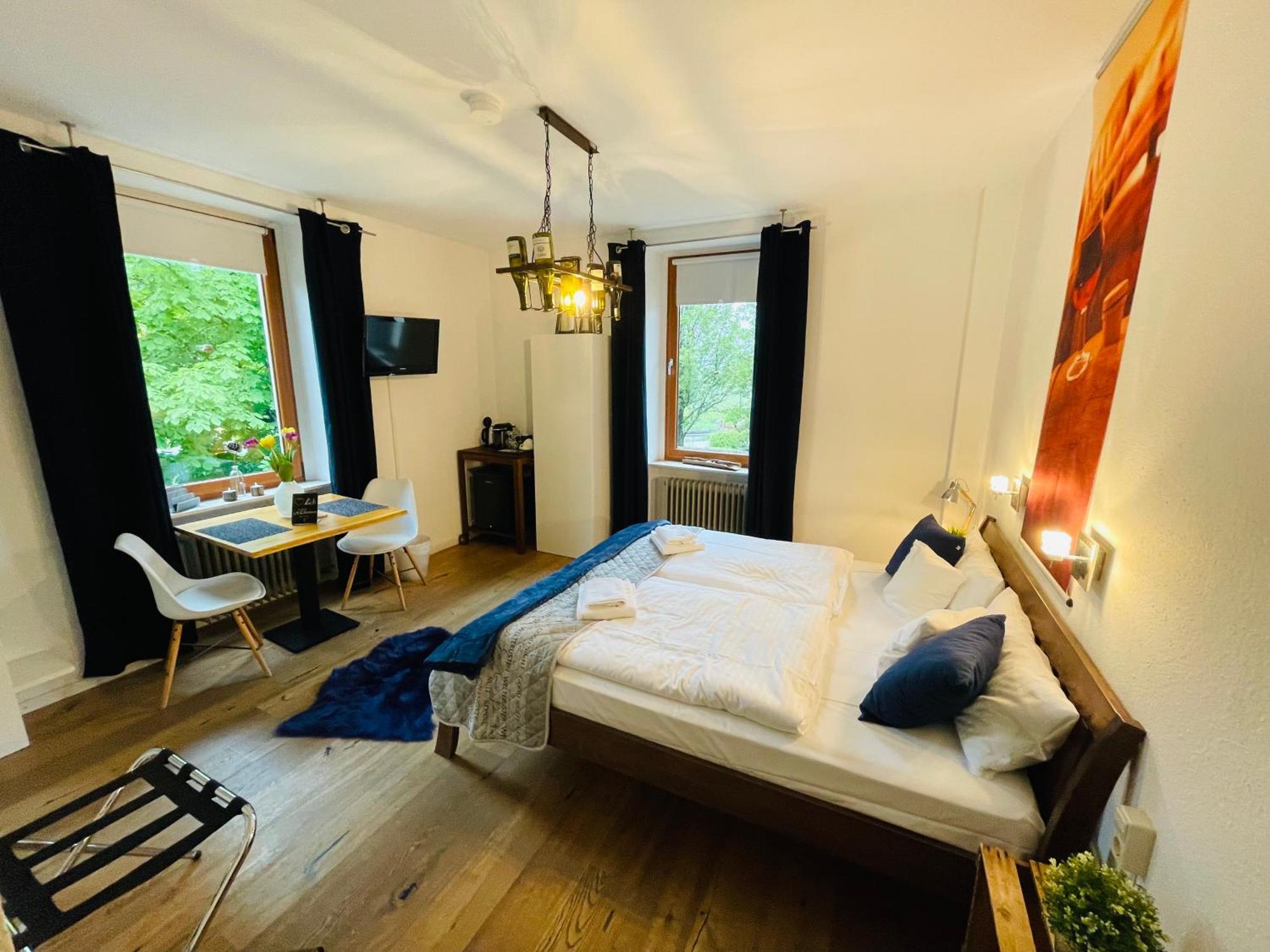 Zum Rayers Cafe-Restaurant & Boutique-Hotel Niederrotweil Zimmer foto